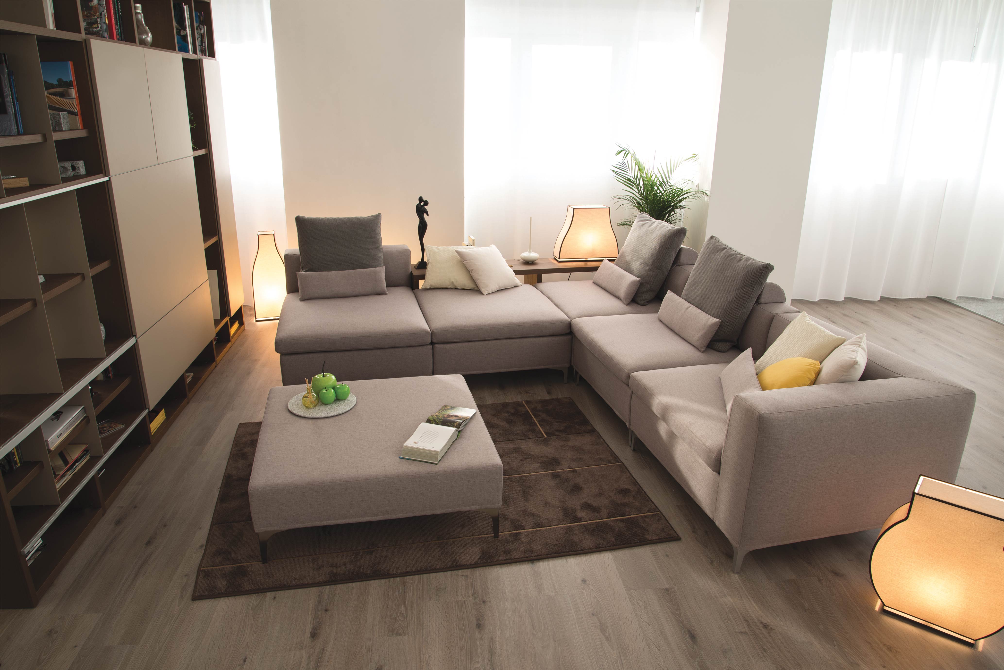 DIVANO ESSENZA OUTLET %